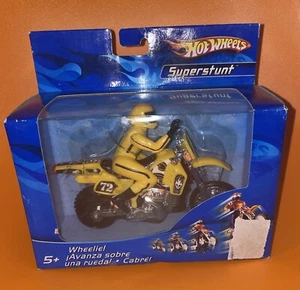Motocicleta Hot Wheels Superstunt hombre amarillo con color a juego 2006 - Imagen 1 de 4
