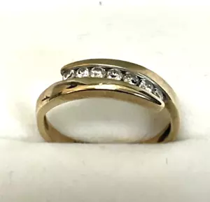 9k Yellow Gold Genuine .10ct Diamond Ladies Ring - Picture 1 of 5