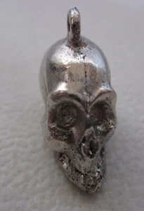 Totenkopf Anhänger Anhänger Metall H 2 cm Modeschmuck Vintage - Bild 1 von 3