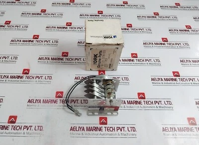 YORK 025-20790-000 Timer 115VAC 60HZ - Image 1 of 4