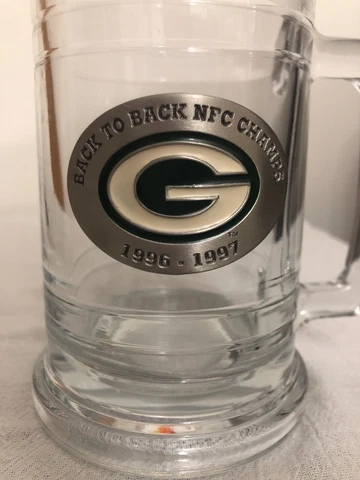 GREEN BAY PACKERS BACK TO BACK NFC Champs 1996-1997 BEER MUG GLASS LOGO Cover