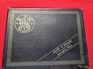 Original Smith and Wesson Model 39-2 Box. - Picture 1 of 7