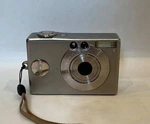 Canon PowerShot S230 Digital ELPH 3 3.2MP Digital Cam W/Charging device UNTESTED - Picture 1 of 8