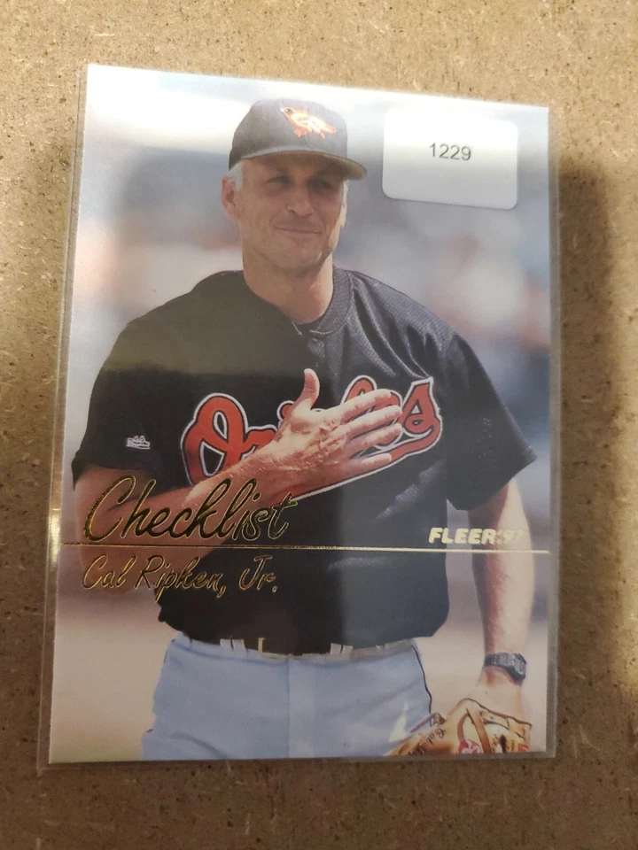 1997 Fleer Baltimore Orioles Baseball Card #723 Cal Ripken CL - Image 1 of 1