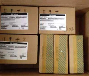 NEW Lenovo / IBM 00MN526 00RX927 1.8TB 10K 12G 2.5" SAS V3700 HDD Hard Drive - Picture 1 of 2