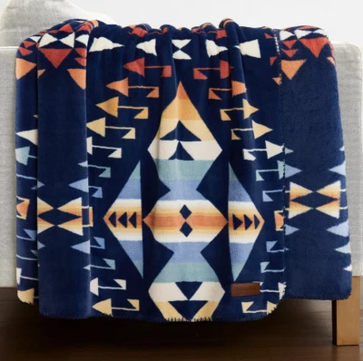NWT Costco Pendleton Big Thunder Navy Aztec Southwestern Geometric Throw Blanket - Image 1 of 4