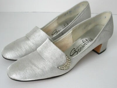 Zapatos de vestir vintage para mujer SOCIALITES metálicos plateados de tacón ancho - ¿estrechos, 7A? Foto 1 de 4