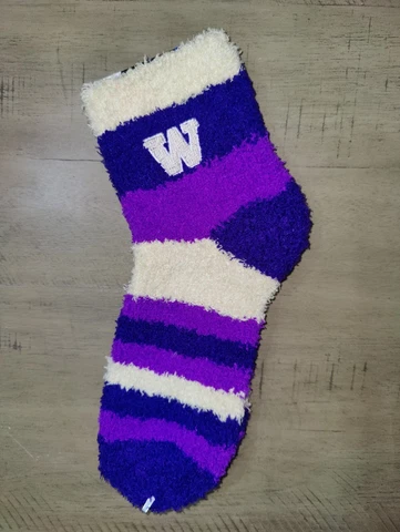 Washington Huskies Women's Fuzzy NCAA Ankle Team Sleep Socks Medium Cover