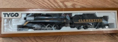 Tyco HO Scale Clementine 0-8-0 Steam Engine #5 & Tender Good Condition  - Image 1 of 2