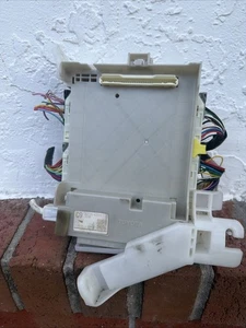 2011 2012 2013 2014 2015 Toyota Prius Fuse Box Cabin 82730-47510 OEM - Bild 1 von 8