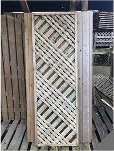 CONTEMPORARY trellis / screening panel 0.6m x 1.8m - Picture 1 of 2