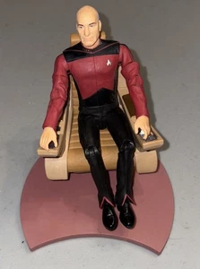 Star Trek TNG Capt. Picard and Command Chair Diamond Select Art Asylum 2007 - Picture 1 of 7