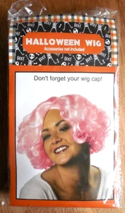 NEU Erwachsene Damen Halloween Kostüm Perücke kurz gewellt rosa Haare - Bild 1 von 3