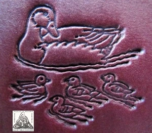 Discontinued Vintage Midas Family Of Ducks Birds 1" Leather Stamp Tool 8304 - Picture 1 of 3