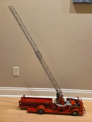 Camión de bomberos modelo Doepke Rossmoyne vintage años 50 escalera aérea acero prensado Foto 1 de 4