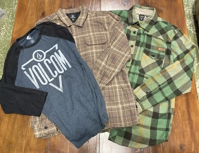 Lot of 3 VOLCOM Mens Medium Shirts Button up Flannel long 3/4 T-shirt surf skate - Image 1 of 4