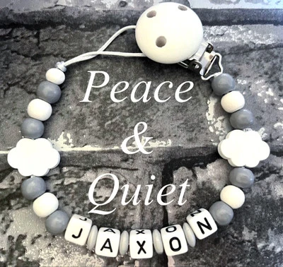 PEACE & QUIET Grau-weißer Schnullerclip🖤Holz☁️Schnullerkette🖤personalisiert🖤Wolke Chunky