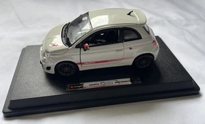 Burago Abarth 500 in White 1:24 Scale Diecast Model Car 2008yr model - Picture 1 of 14