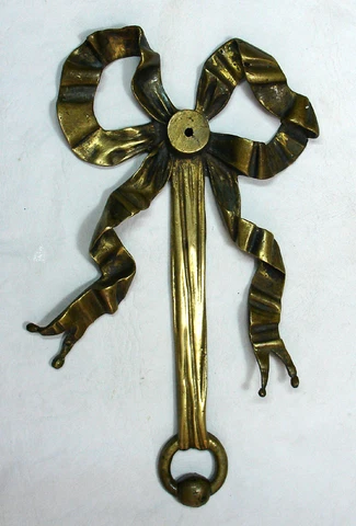 Important old bow huge bronze French Louis XV XVI furniture door ? Cover