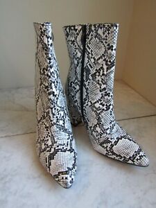 NIB Fashion Black/White Snake Print Heeled Pointed Toe Booties Women's EU 39