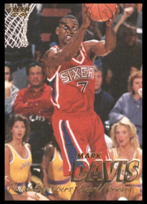 Tarjeta de baloncesto Fleer #87 1997 Mark Davis Philadelphia 76ers Foto 1 de 2
