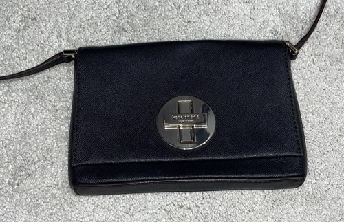 Borsa da donna Kate Spade NY in pelle di vacchetta nera a tracolla con patta