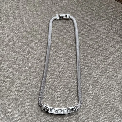 Gargantilla collar Christian Dior vintage auténtica cadena tono plata estrás. Foto 1 de 4