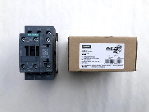 Siemens 3RT2027-1AC20 3 pole contactor - 32 AMP - 1 N.O./1 N.C. aux - Picture 1 of 2