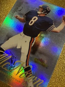 2000 FLEER SHOWCASE CADE MCNOWN CHICAGO BEARS #30 HOLO CSTR MORE RARE #1 - Picture 1 of 4