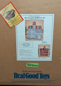 NUOVO Real Good Toys kit casa delle bambole in legno The Newport Batrie DH 71K 1:12 Realgood - Foto 1 di 8
