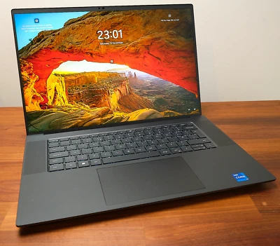 Dell Precision 5680, Core i7, 32GB DDR5, 1TB SSD, RTX 1000 6GB FHD FAST Delivery - Image 1 of 4