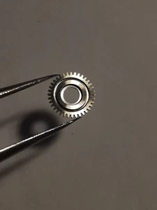 PIECES MOUVEMENT HORLOGERIE-AS 1203=ALPINA 657 (12"' )-ROUE DE COURONNE - Picture 1 of 3