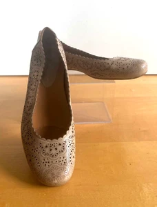 ** Earthies Damen * US 9,5 * Bindi Keks * lasergeschnittene Lederflats ** - Bild 1 von 10