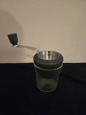 Moedor de café expresso manual Chef'n 110-980-332, vidro, manivela antracite  - Imagem 1 de 4