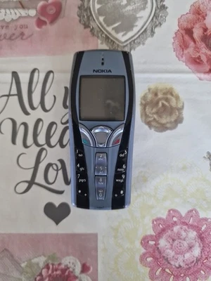 Nokia 7250i Usato cellulare vintage Con Alimentatore - Immagine 1 di 2