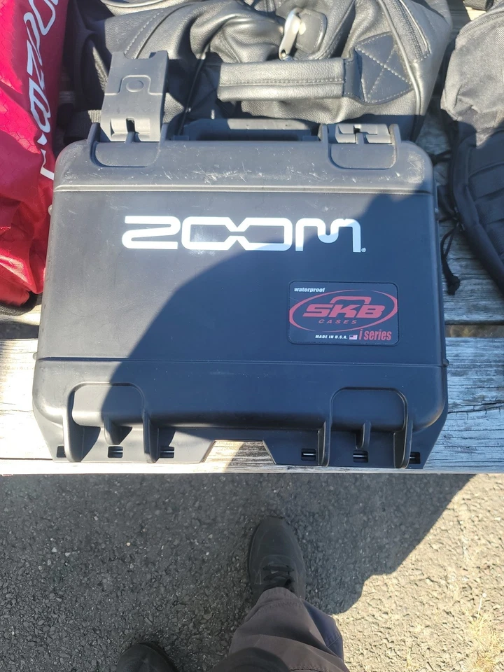 SKB 3i-1209-4-H6B iSeries Waterproof Case for Zoom H6 Broadcast Recorder Kit - Image 1 of 4