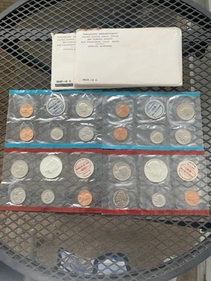 1968 and 1969 Uncirculated Mint Sets {PHILADELPHIA and DENVER OGP USMint - Image 1 of 4