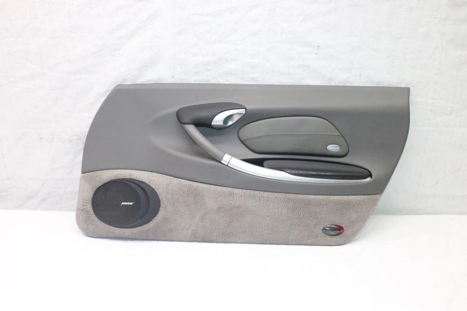 Porsche Boxster 986 Conv #402 2003 panel de puerta interior derecho Foto 1 de 4