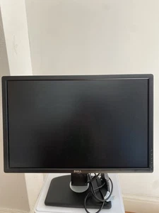 Dell UltraSharp U2412M 24-inch Monitor DisplayPort/VGA/DVI - Photo 1/7
