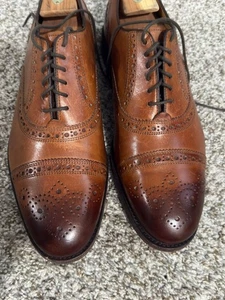 Oxford uomo Cole Haan Kneeland pelle brogue berretto punta British Tan taglia 10 D - Foto 1 di 8