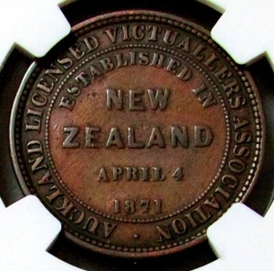 1871 NEW ZEALAND 1 PENNY AUCKLAND LICENSED VICTUALLERS KM#Tn6 NGC VF 25 BN - Picture 1 of 4