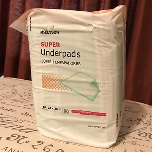 NEU! McKesson Super Einweg Unterlagen Flusen/Polymer 23X36" UPMD2336 10 Pads - Bild 1 von 10