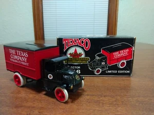 Ertl Texaco 1925 Mack Bulldog 1/25 Scale Diecast Locking Coin Bank NIB - Picture 1 of 14