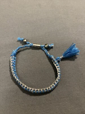 Hollister Калифорния светло-синий и серебряный плетеный браслет с кисточки подвеска - Изображение 1 из 4