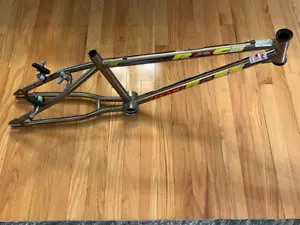 ROSS BMX RACING FRAME VINTAGE NEVER USED STRIPPED FOR PARTS GREAT CONDTION - Picture 1 of 5