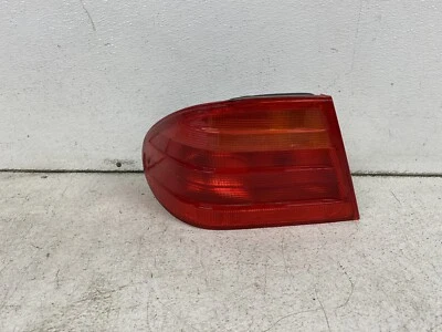 Luz trasera izquierda mercedes e300d e320 1996-1999 luz trasera luz trasera oe Foto 1 de 4