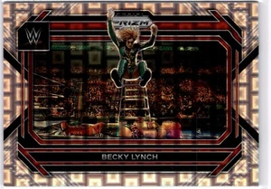 Becky Lynch 2023 Panini Prizm Premium Pandora Prizm WWE #18 WWE Raw #074/199 - Foto 1 di 2