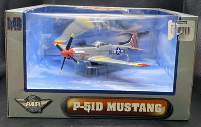World War II Series P-51D Mustang Airplane FLYING DUTHMAN 99018 Diecast 1:48 - Image 1 of 4
