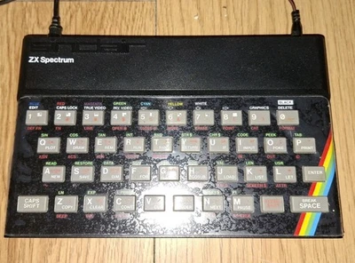 16k Issue One 1 Fawn Keyboard Sinclair Spectrum Computer - Boxed and Working - Image 1 of 4