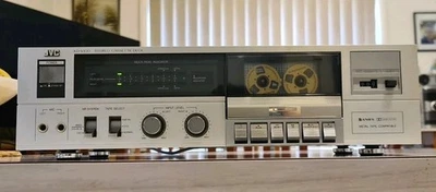 VINTAGE JVC  TAPE DECK PLAYER/RECORDER/MADE IN JAPAN - Image 1 of 4